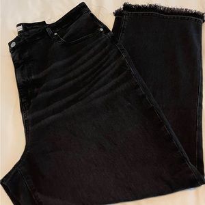 NEVER WORN! LOFT Black “The Straight Crop” Curvy Fit, jeans. Size 33